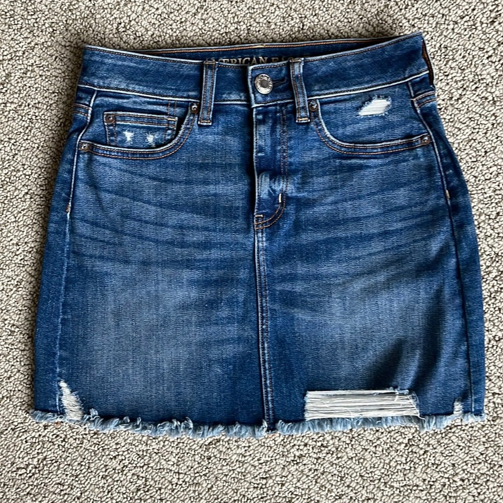 American Eagle - size 2 - mini denim skirt -distressed EUC